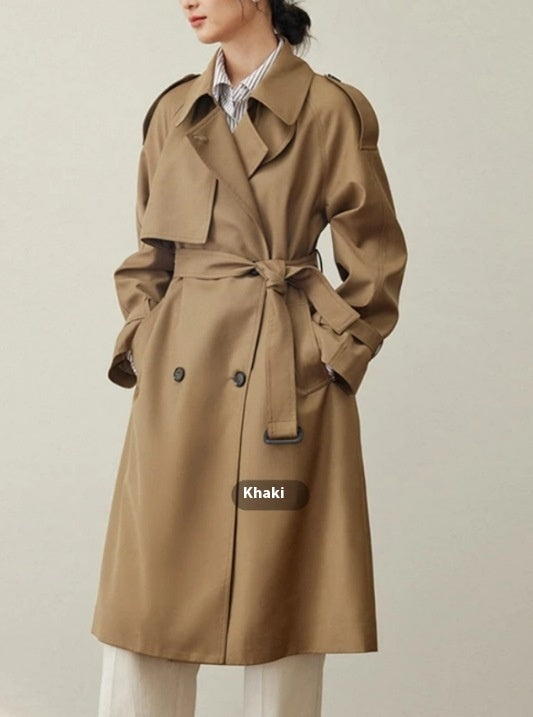Trench Donna Medio-Lungo con Bottoni, Cintura e Spalline – Eleganza Stagionale